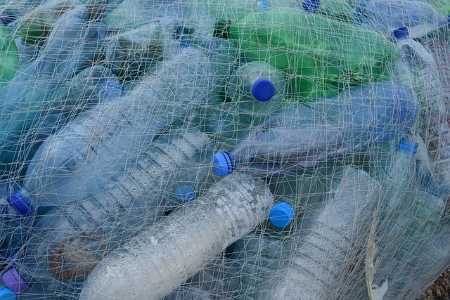 Alternativa all'acqua in bottiglia di plastica